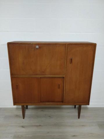 Vintage midcentury highboard | barkast | wandkast beschikbaar voor biedingen