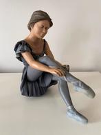 Elisa beeld “ballerina” van Spaanse kunstenares, Ophalen, Zo goed als nieuw