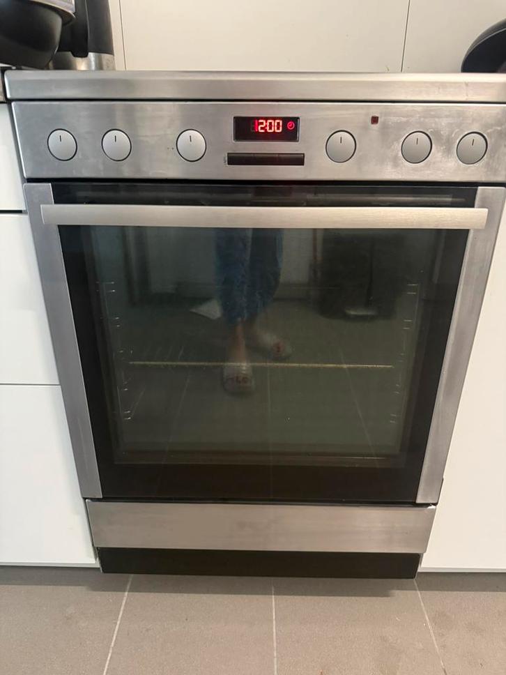 Elektrische fornuis AEG, Elektronische apparatuur, Fornuizen, Zo goed als nieuw, Ophalen