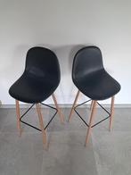 2 mooie nieuwe barkrukken / hoge stoelen zwart leder en hout, 2 krukken, 60 tot 90 cm, Leer, Zo goed als nieuw