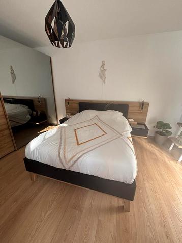 Slaapkamer set (incl. meubels en lattenbodem) beschikbaar voor biedingen