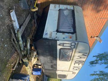 Caravan/werfkeet beschikbaar voor biedingen