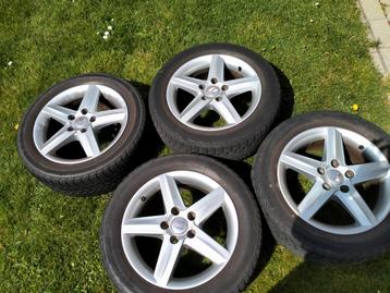 Volkswagen Jetta 3 winterbanden+ 1velg beschikbaar voor biedingen