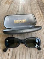 Moschino zonnebril, Handtassen en Accessoires, Ophalen of Verzenden, Zonnebril, Zo goed als nieuw, Zwart