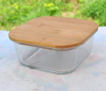 plat carré en verre avec couvercle en bois (1) beschikbaar voor biedingen