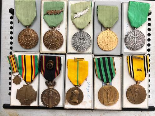 Lot de médailles Vétérans Prisonniers de Guerre, Timbres & Monnaies, Pièces & Médailles, Enlèvement ou Envoi