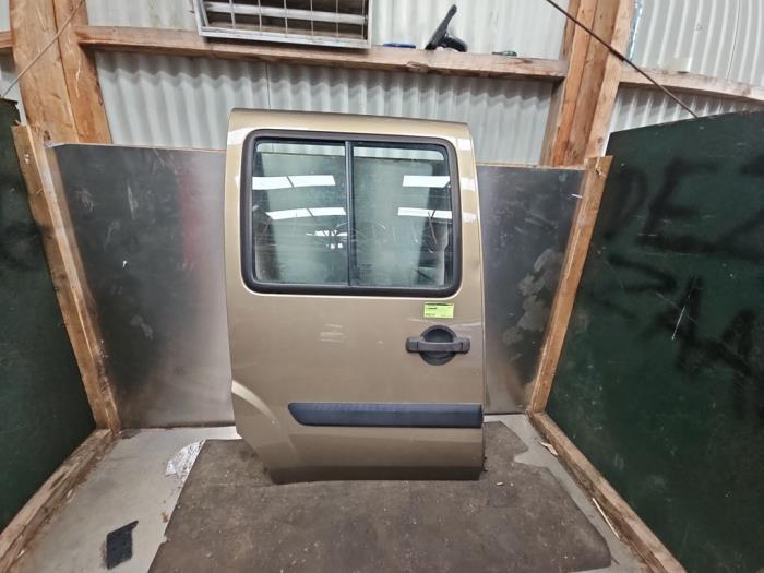 Schuifdeur rechts van een Fiat Doblo, Auto-onderdelen, Carrosserie, Deur, Fiat, Gebruikt, 3 maanden garantie, Ophalen of Verzenden