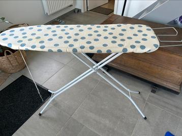 Planche à repasser 110x32cm, Enlèvement, Utilisé