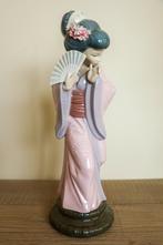 LLADRO SPANJE PORSELEINEN BEELDJE VAN EEN JONG JAPANS GEISHA, Antiek en Kunst, Ophalen