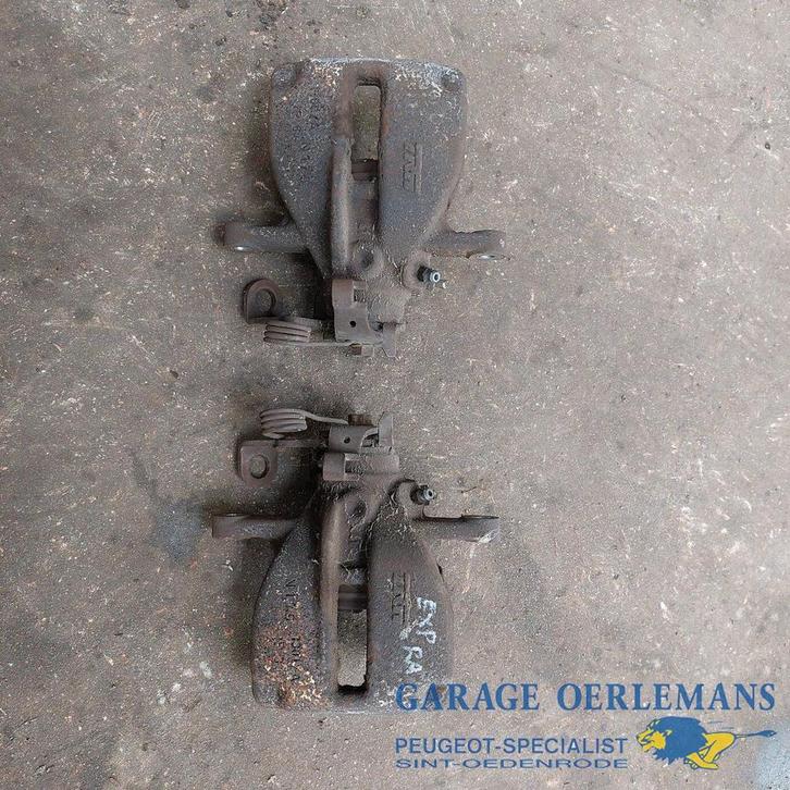 remklauw links en rechts achter peugeot expert, Auto-onderdelen, Remmen en Aandrijving, Peugeot, Gebruikt, ARN erkend, Ophalen of Verzenden