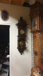 Très belle pièce ancienne à 2 poids fabriquée en Allemagne, Antiquités & Art, Antiquités | Horloges, Enlèvement