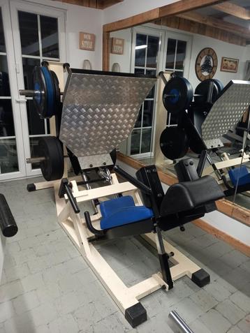 LEGPRESS  disponible aux enchères