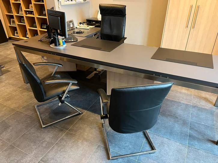 grote tafel, bureau met inox onderstel, Huis en Inrichting, Bureaus, Zo goed als nieuw, Bureau, Ophalen