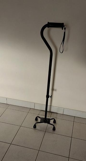 Wandelstok quadro, slechts 2 keer gebruikt beschikbaar voor biedingen