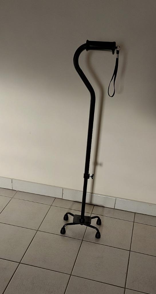 Wandelstok quadro, slechts 2 keer gebruikt, Diversen, Wandelstokken, Nieuw, Verstelbaar, Ophalen of Verzenden