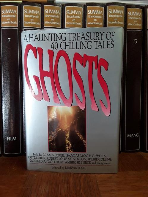 Ghosts, A Haunting Treasury of 40 Chilling Tales, Marvin & S, Boeken, Fantasy, Gelezen, Ophalen of Verzenden