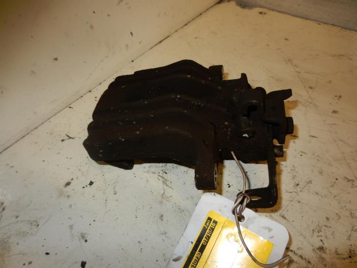 Etrier de frein (pince) arrière droit d'un Volkswagen Golf, Autos : Pièces & Accessoires, Freins & Transmission, Utilisé, 3 mois de garantie