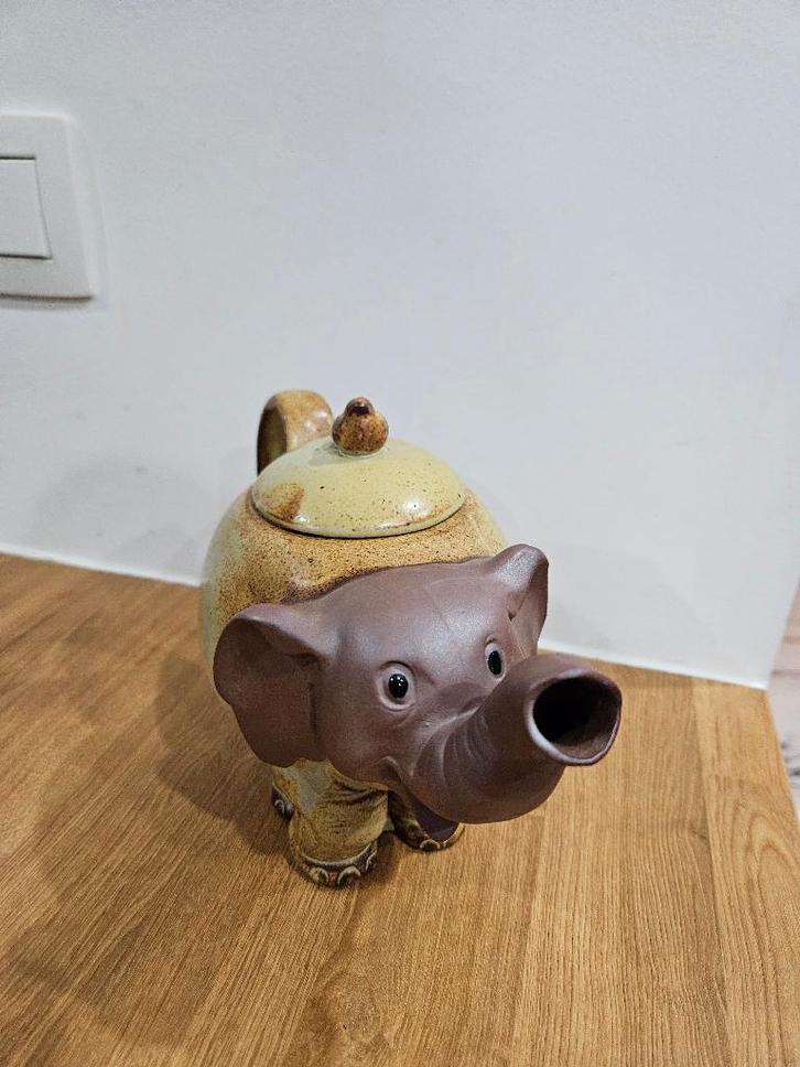 Théière éléphant, Antiquités & Art, Antiquités | Céramique & Poterie, Enlèvement