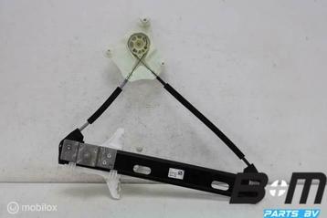 Raammechaniek rechtsachter VW Taigo 2G6839462C beschikbaar voor biedingen