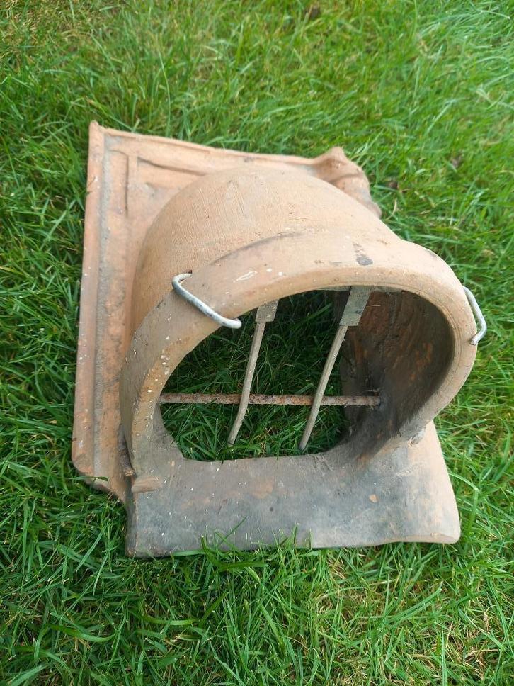 Duivenpannen uilenpan ventilatiepan dakpan, Doe-het-zelf en Bouw, Dakpannen en Dakbedekking, Gebruikt, Dakpannen, Steen of Klei