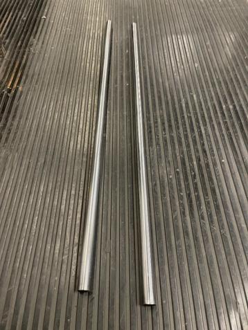 rvs volle ronde baar diameter. 30 mm  lengte 1,2 m beschikbaar voor biedingen
