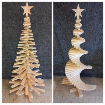 Sapin de noel en bois beschikbaar voor biedingen
