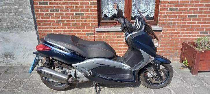 Yamaha x-max 125cc, Motoren, Motoren | Yamaha, Particulier, Scooter, 11 kW of minder, 1 cilinder, Minimaal motorrijbewijs A1, Sportuitlaat