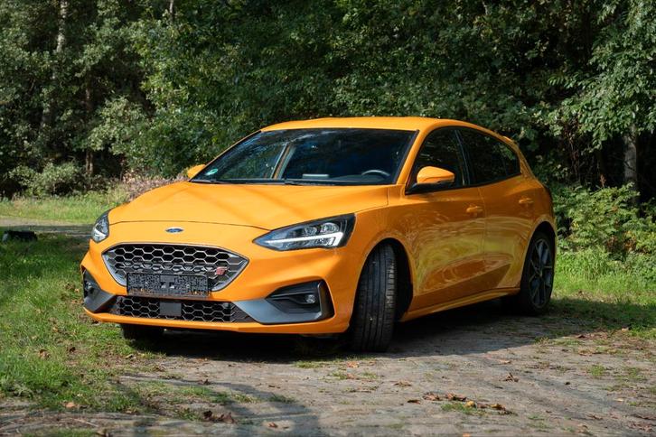 Ford Focus 2.3 ST Styling-Pakket 12M GARANTIE, Auto's, Ford, Bedrijf, Focus, 360° camera, ABS, Achteruitrijcamera, Adaptieve lichten