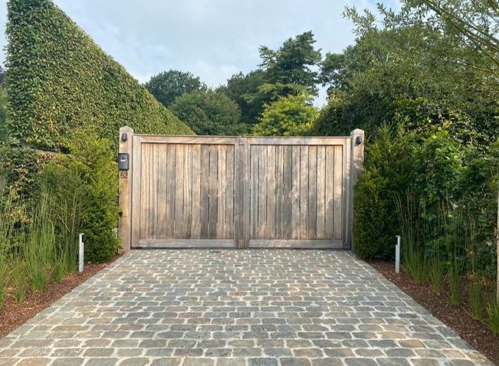 Houten poorten en tuinpoorten op maat in hardhout, Diensten en Vakmensen, Tuinmannen en Stratenmakers, Bestrating, Hekwerk of Schuttingen