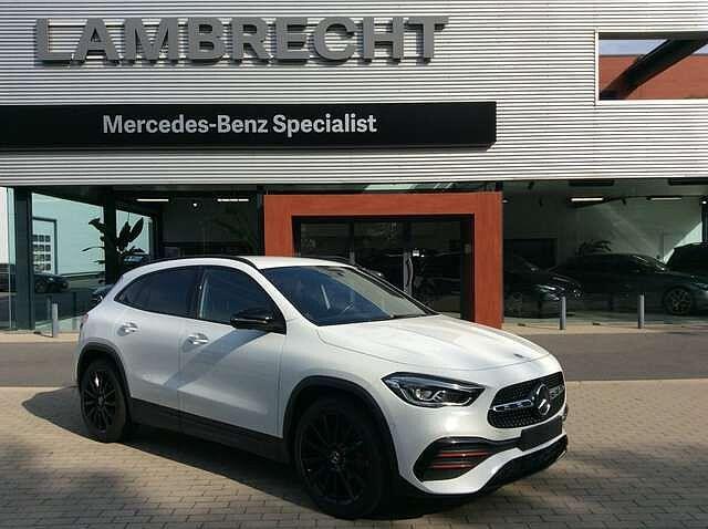 Mercedes-Benz GLA 200 7G-DCT Edition 1*AMG*360°, Auto's, Mercedes-Benz, Bedrijf, GLA, ABS, Airbags, Airconditioning, Bluetooth