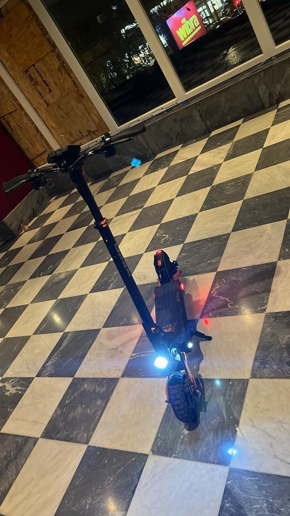 G2 Pro kopen, Fietsen en Brommers, Steps, Zo goed als nieuw, Ophalen of Verzenden