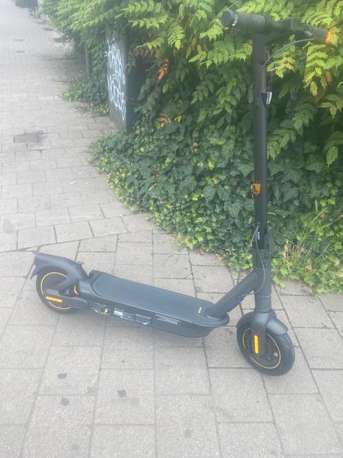 🟡’NINEBOT G2Max-/Elektrische Step-/25Km/h-/Accu 30Km🟡, Fietsen en Brommers, Steps, Zo goed als nieuw, Ophalen