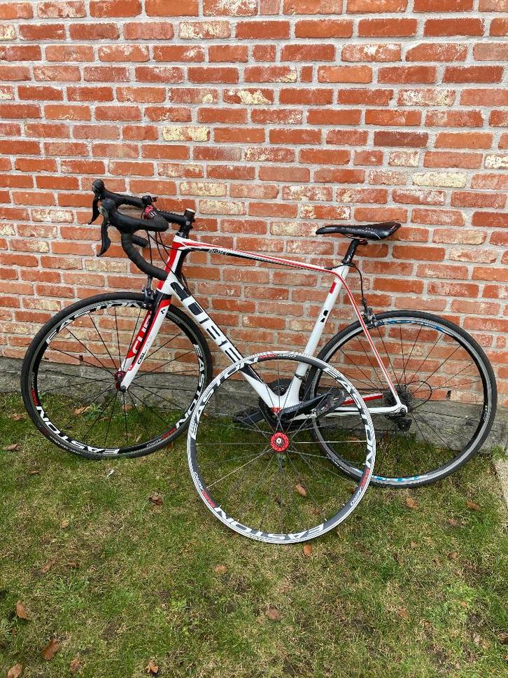 racefiets CUBE maat 60, Vélos & Vélomoteurs, Vélos | Hommes | Vélos de sport & Vélo de randonnée, Enlèvement