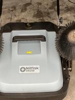 Nilfisk SW 250 Manueel veegmachines (2 stuks), Tuin en Terras, Ophalen, Zo goed als nieuw