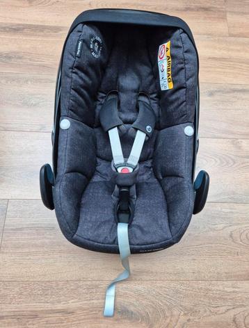 Maxi-cosi pebble plus + verkleiner  beschikbaar voor biedingen