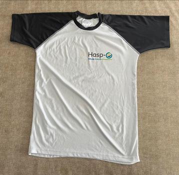 t-shirt maat M beschikbaar voor biedingen