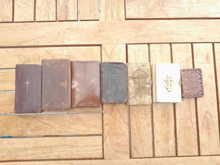 Lot de 7 livres religieux anciens 1888-1911, Antiquités & Art, Antiquités | Livres & Manuscrits, Enlèvement ou Envoi