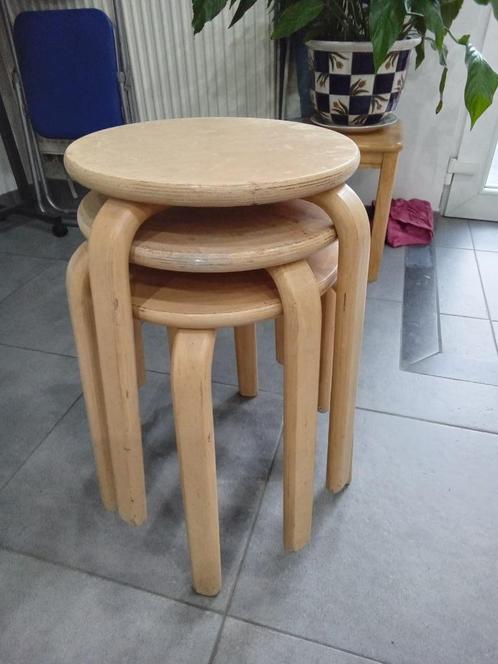 Lot de 3 tabourets en pin massif, Huis en Inrichting, Barkrukken, Gebruikt, 30 tot 60 cm, Hout, 3 krukken, Ophalen