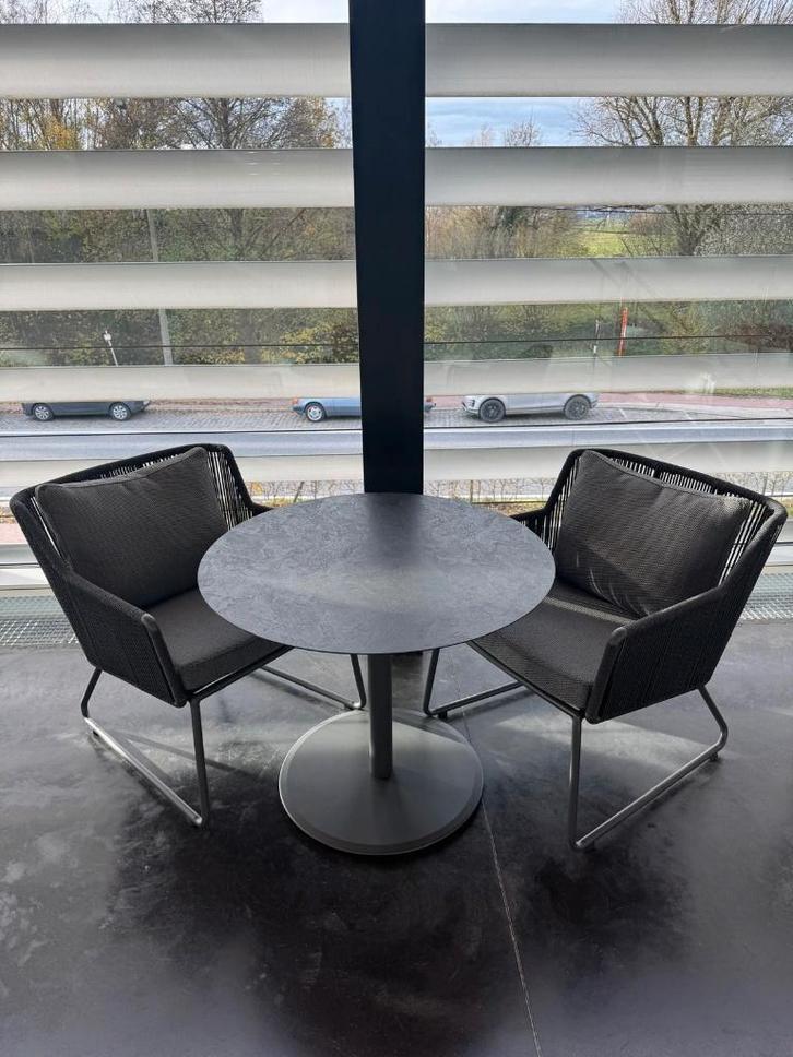 Table ronde Talenti 80 + 2 chaises *liquidation*, Jardin & Terrasse, Tables de jardin, Neuf, Rond, Aluminium, Enlèvement