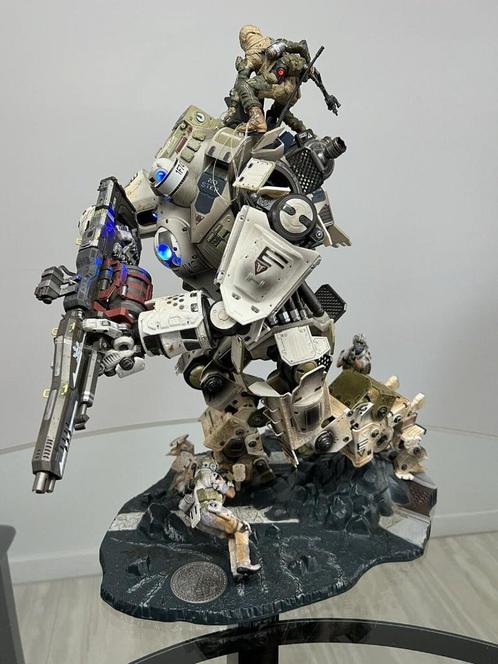 Titanfall Collector's Edition Statue - Limited Edition!!!!, Collections, Statues & Figurines, Utilisé, Enlèvement