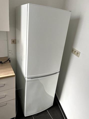 2x Frigo / vriezer gratis mee te nemen beschikbaar voor biedingen