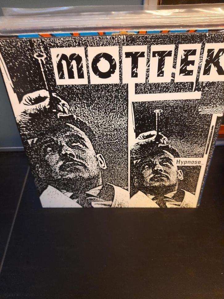 lp - mottek - hypnose - vak 10, Cd's en Dvd's, Vinyl | Hardrock en Metal, Zo goed als nieuw, Ophalen of Verzenden