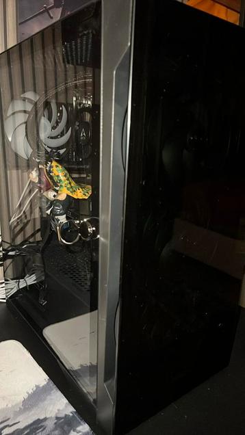 Gaming pc  met monitor  beschikbaar voor biedingen