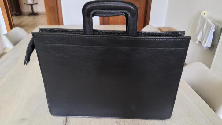 diplomatentas, Handtassen en Accessoires, Tassen | Schooltassen, Gebruikt, Aktetas of Boekentas, 30 tot 40 cm, 30 tot 40 cm, Zwart