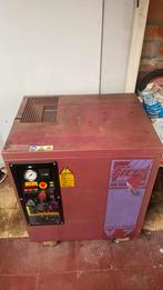 Fiac v7 schroefcompressor 6.5 kW 10 bar, Doe-het-zelf en Bouw, Ophalen, Gebruikt