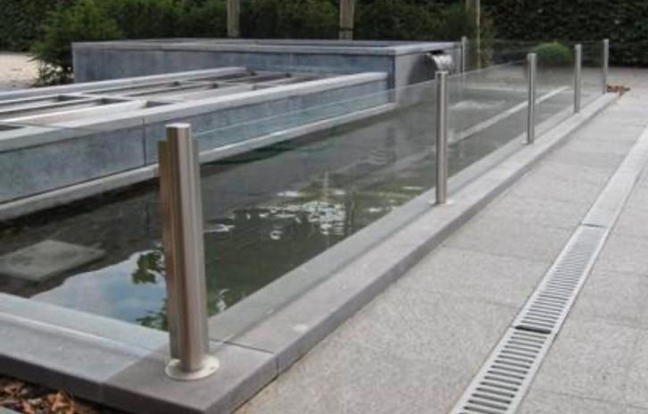 RVS paaltjes vijver ( Nieuw ), Tuin en Terras, Vijvers, Nieuw, Ophalen