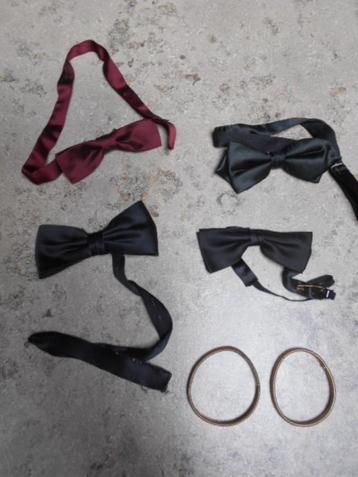 5 Vintage strikken + mouwophouders/Alles voor 5 €. beschikbaar voor biedingen