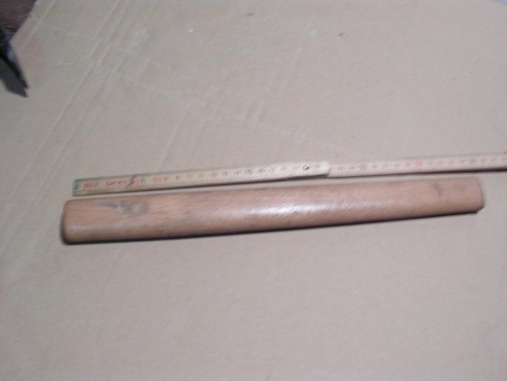 Houten steel voor hamer lengte 34,5 cm., Doe-het-zelf en Bouw, Gereedschap | Handgereedschap, Zo goed als nieuw, Ophalen of Verzenden