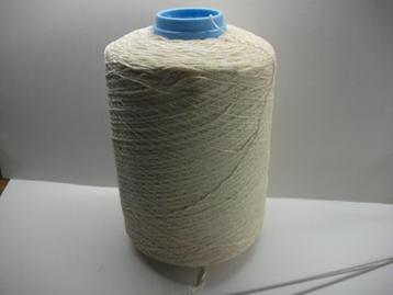 Breikatoen Licht geel bobijn 1,6 kg, Hobby en Vrije tijd, Ophalen of Verzenden, Nieuw, Breien, Wol of Garen