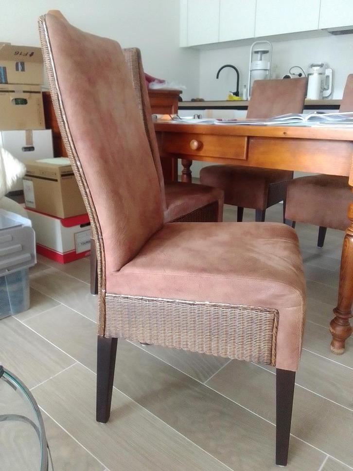 2 chaises de salle à manger cuir suédine et osier tressé, Huis en Inrichting, Stoelen, Zo goed als nieuw, Twee, Leer, Riet of Rotan
